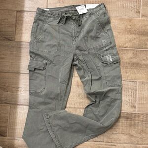 American Eagle Women’s Olive Classic Boot Cut Cargo Pants Long